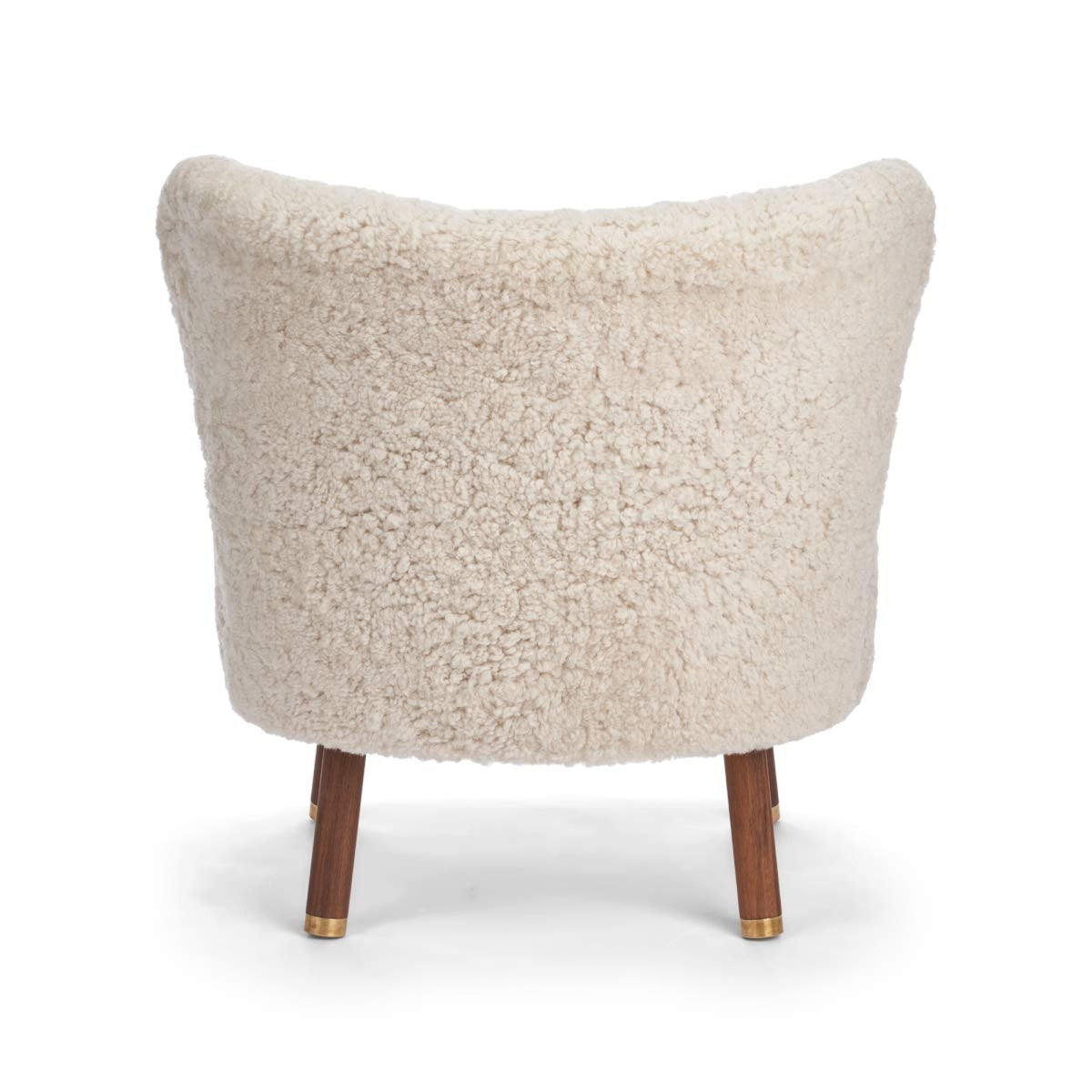 Emil Lounge Chair | Lyhyt villa Helmi / Pähkinäpuujalat messingillä