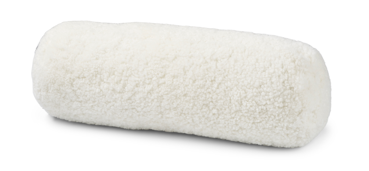 Bolster-tyyny | Lyhyt villa | Lampaannahka | D20xL52 cm Norsunluu