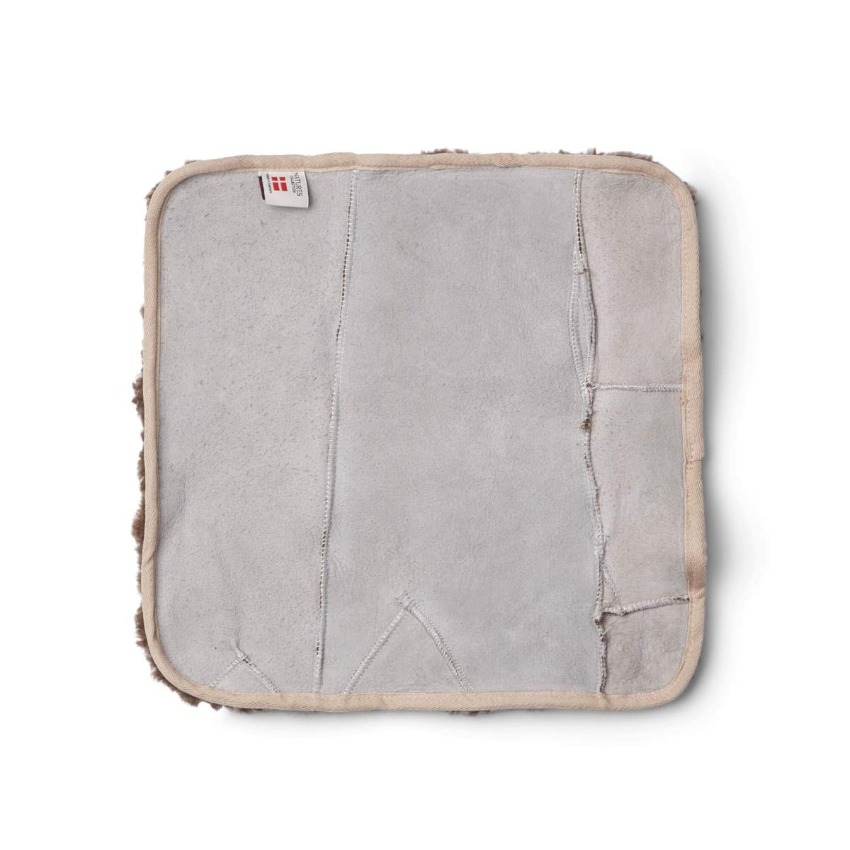 Lyhyen villan lampaannahkainen istuinpäällinen – Zero Waste Taupe