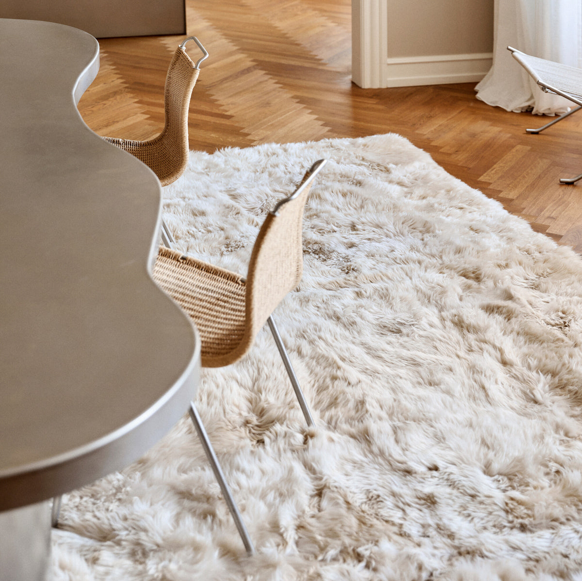 Design-matto | Premium lampaannahka | Pitkä villa | 200x360 cm | Rajoitettu erä