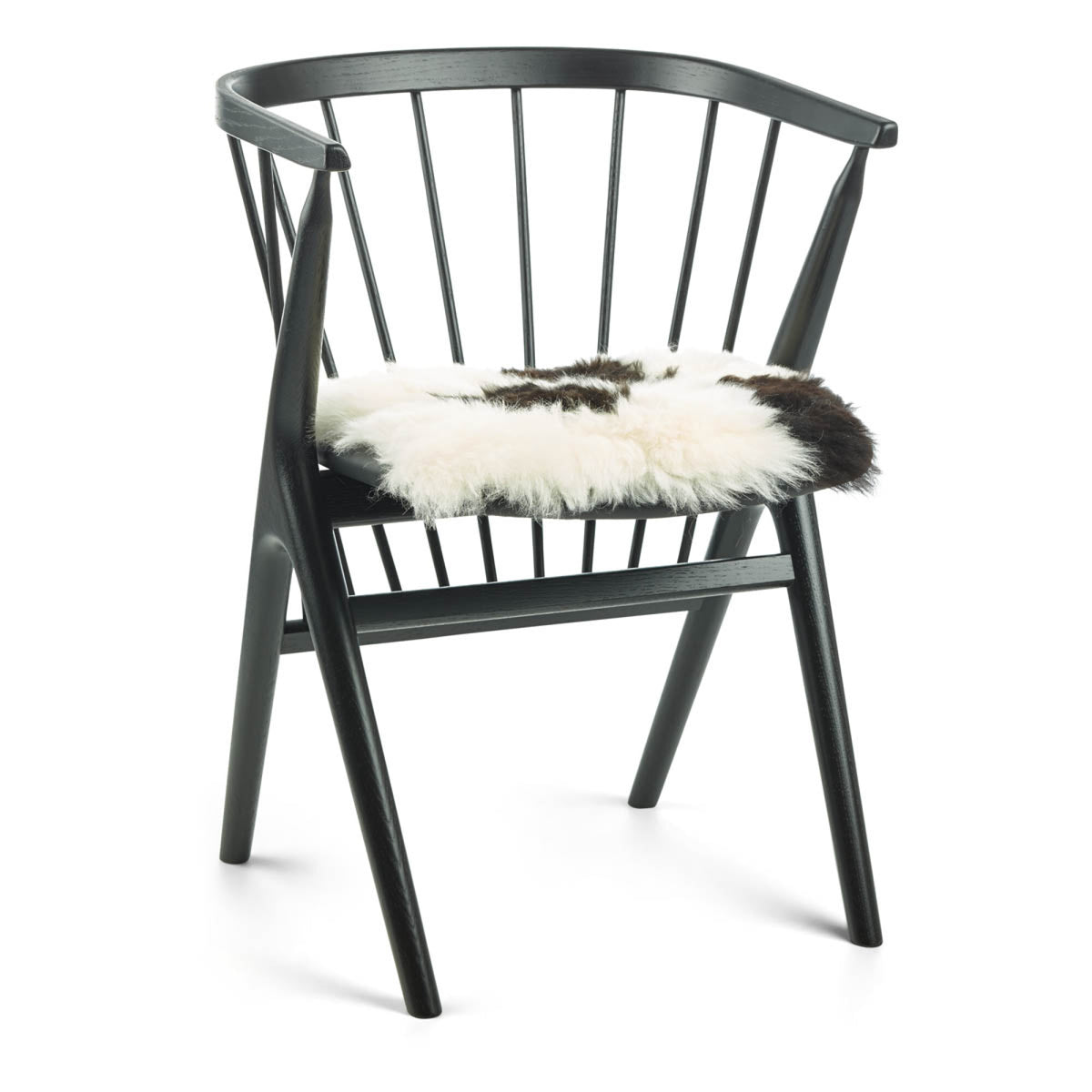Lyhyt Villa Lampaannahka Istuinpäällinen | 40x40 cm Täplikäs