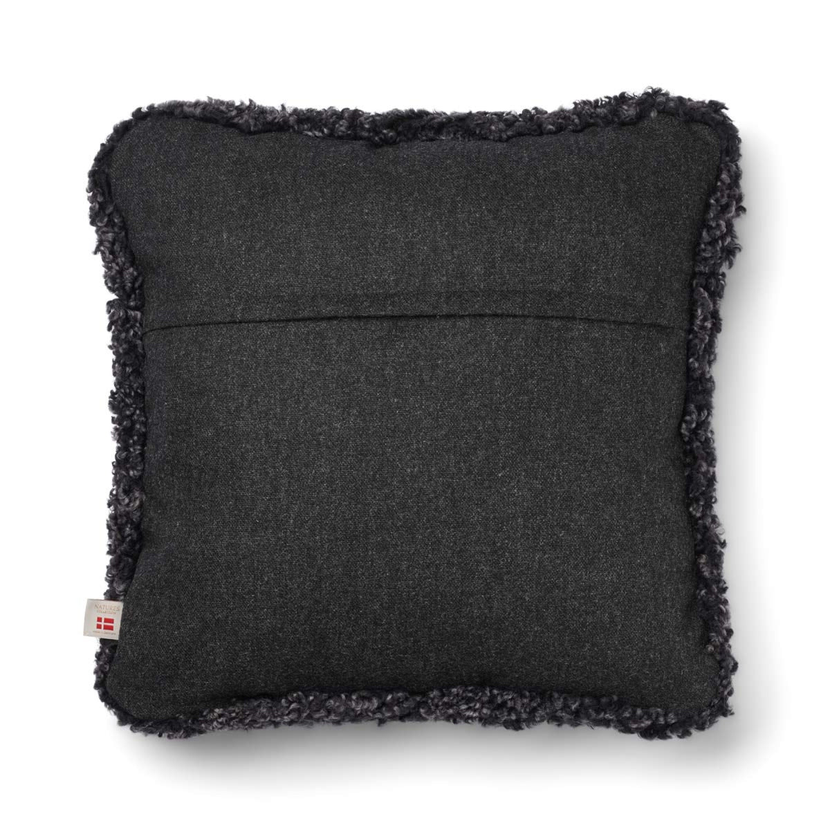 Lyhyen villan lampaannahkareunuksella koristeltu villatyyny | SW-reunus | 52x52 cm | 34x52 cm Hiili/Antrasiitti / 52x52 cm