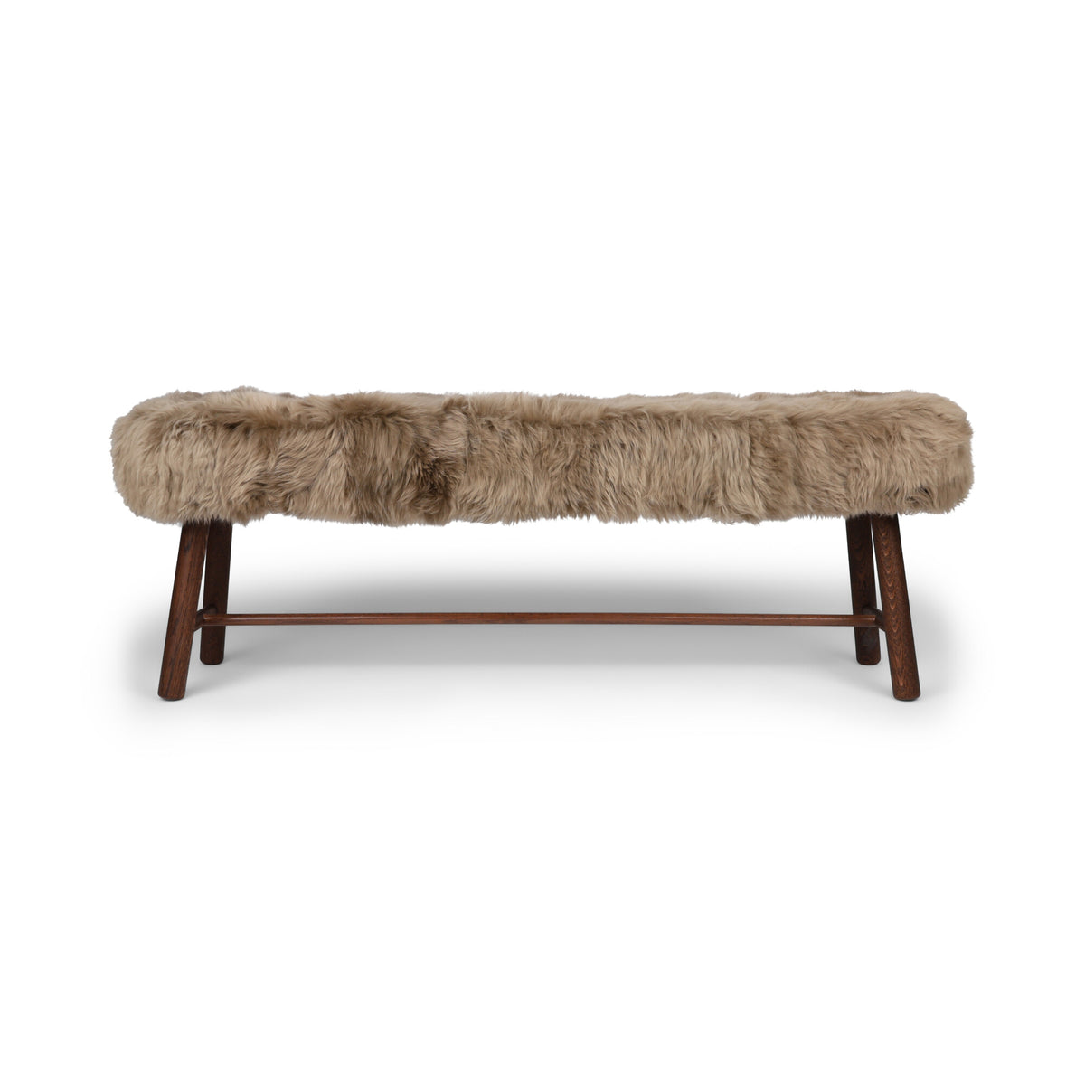 Theo-penkki | Uusiseelantilainen pitkä villa -lampaannahka | Tummaöljytyt tammijalat | 140x35x45 cm Taupe / Tammi, tumma öljy/petsi