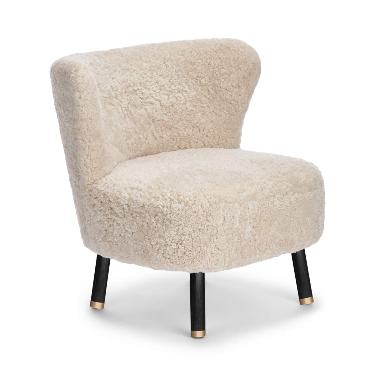 Emil Lounge Chair | Lyhyt villa Helmi / Mustat pyökkijalat messingillä