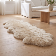 Merino-lampaannahka, kaksinkertainen | Pitkä villa | 170x60 cm